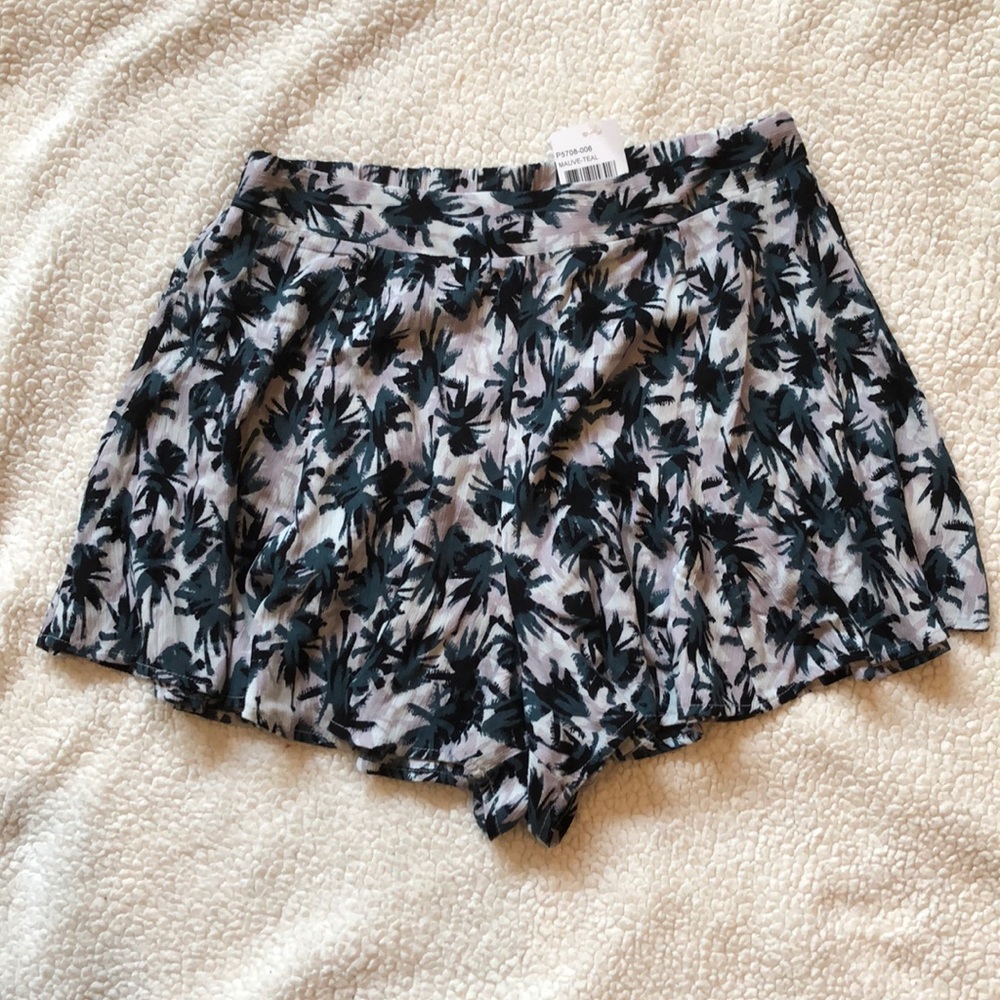 NWT Tropical shorts